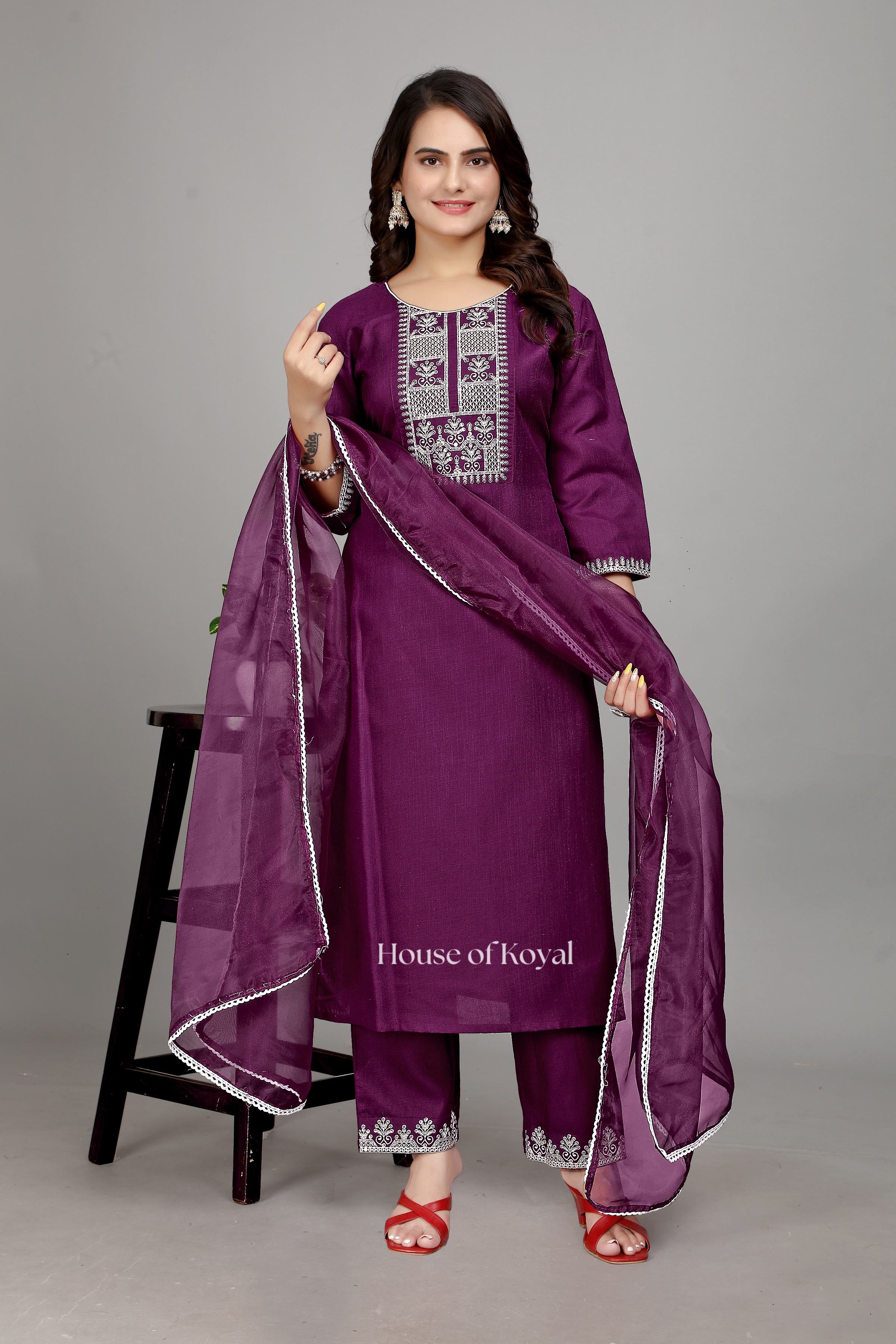 Ruhani Maroon Embroidered Kurti